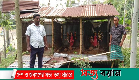 ঝিনাইগাতীতে ২শত বছরের প্রাচীনতম শ্রী শ্রী কালিমাতা কামাক্ষা মন্দিরটি সংস্কারের অভাবে ঝরাজীর্ণ||সত্যবয়ান