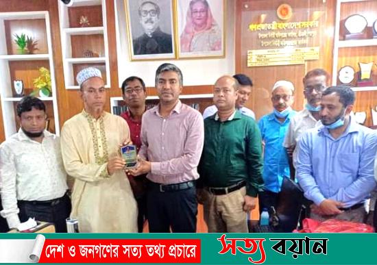 শ্রীবরদীতে মাধ্যমিক শিক্ষা কর্মকর্তাকে বিদায়ী সংবর্ধনা প্রদান||সত্যবয়ান